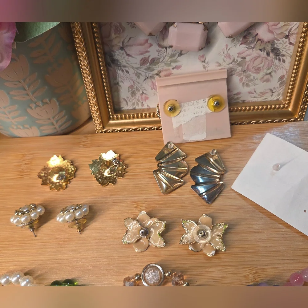 Bundle Lot Set with 13 Jewelry Pieces | Vintage & Modern - Picture 12 of 14
